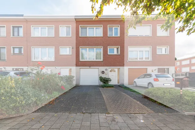 Huis te koop in Hemiksem – 1/10