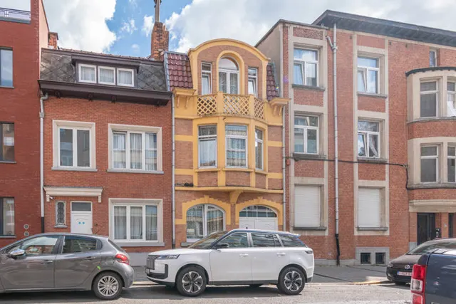 House for sale in Laeken – 1/10
