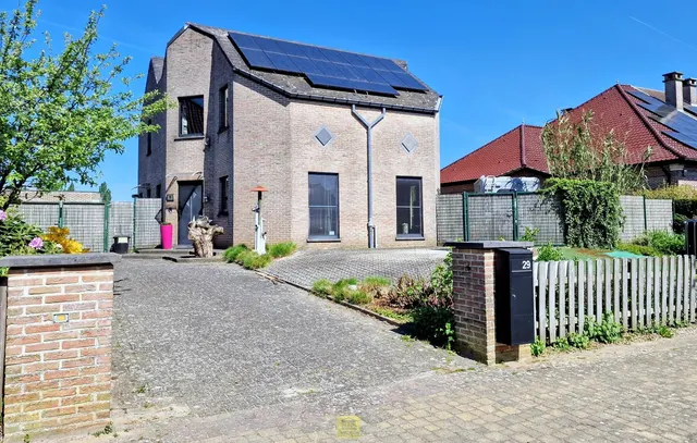 Villa te koop in Aalst – 1/10