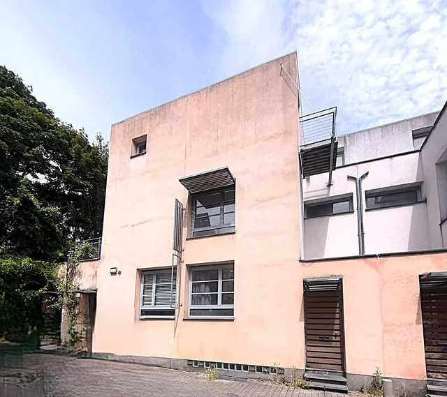 Huis te koop in Molenbeek – 1/10