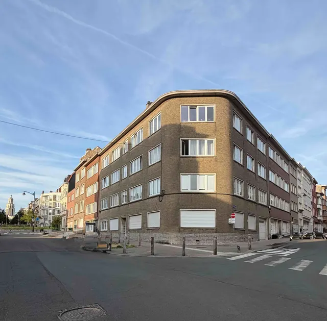 App. rez-de-chaussée te koop in Uccle – 1/10