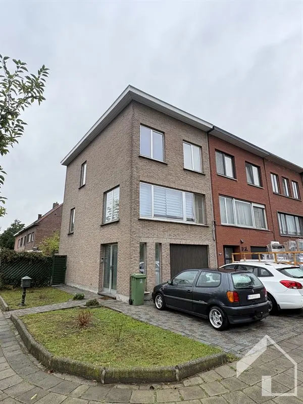 Maison à louer à Merksem – 1/10