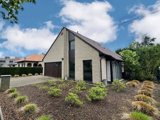 Villa à louer à Kontich – 1/10