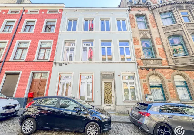 Huis te koop in Schaerbeek – 1/10