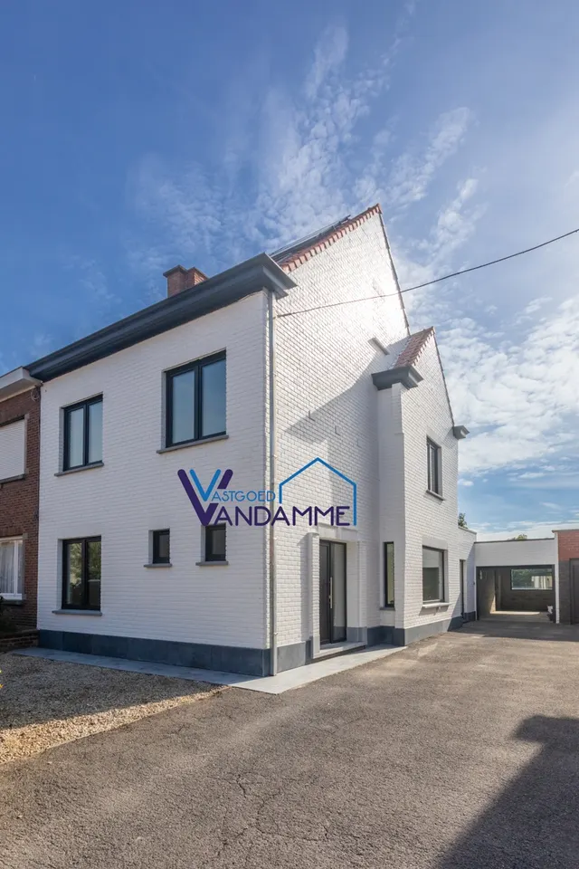 Woning te koop in Kuurne – 1/10