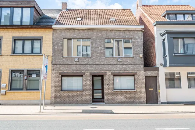 Huis te koop in Oostrozebeke – 1/10