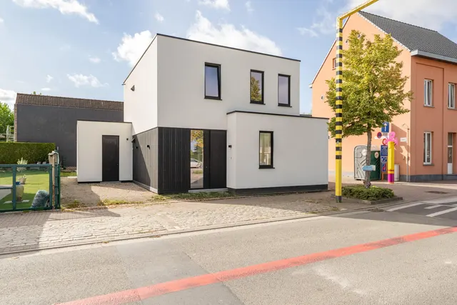 Huis te koop in Ruien – 1/10