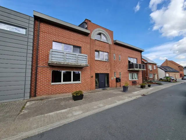 Appartement te huur in Lebbeke – 1/8