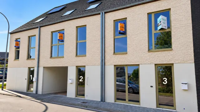 Huis te koop in Denderleeuw – 1/10