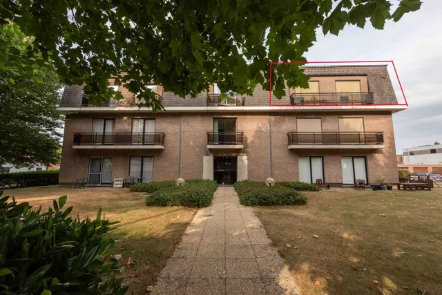 Appartement te koop in Beveren-Leie – 1/9