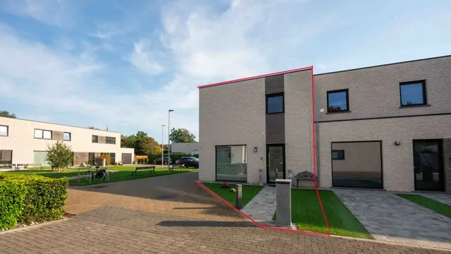 Woning te koop in Deerlijk – 1/10