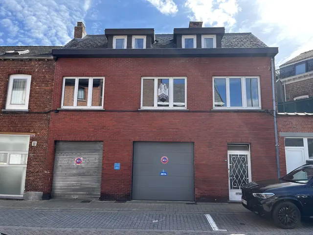 Rijwoning te koop in Hasselt – 1/10