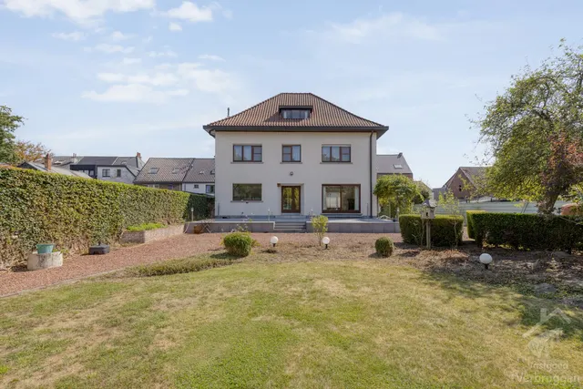 Villa te koop in Aalst – 1/10