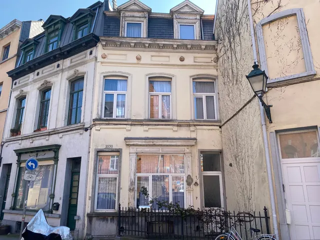 Huis te koop in Etterbeek – 1/10