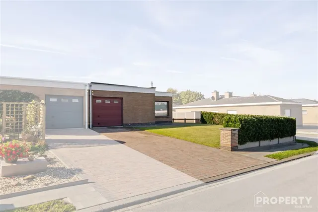 Bungalow te koop in Harelbeke – 1/10
