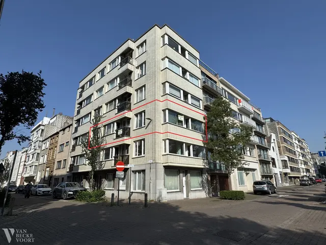 Appartement te koop in Oostende – 1/10