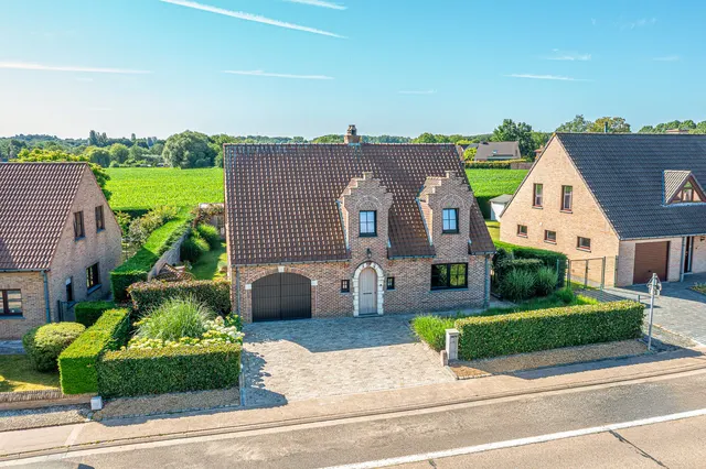 Huis te koop in Dilbeek – 1/10