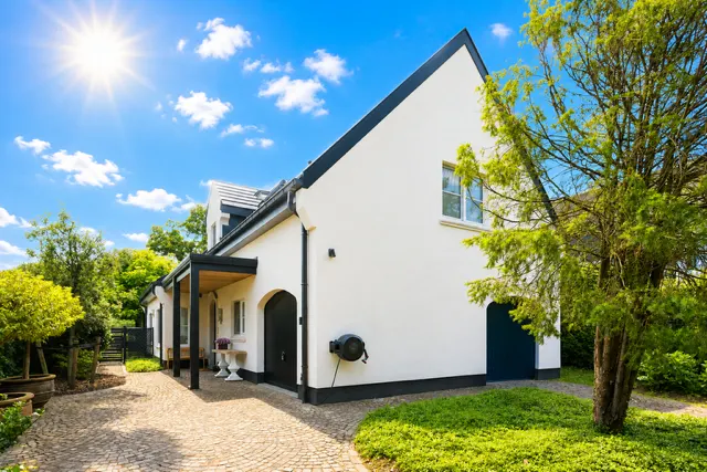 Villa à vendre à Brasschaat – 1/10