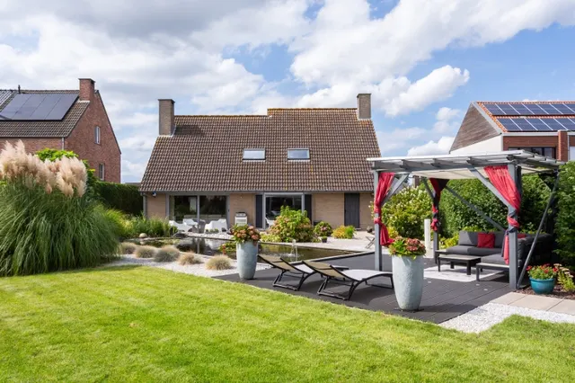 Villa te koop in Berendrecht – 1/10