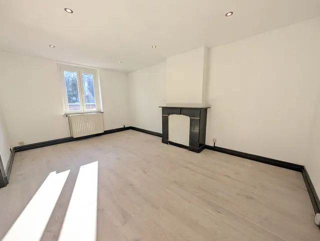 Appartement te huur in Liège Chênée – 1/7