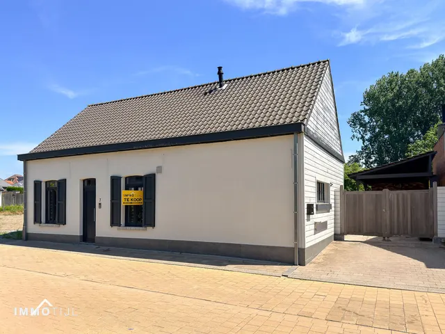 House for sale in Aalst – 1/10