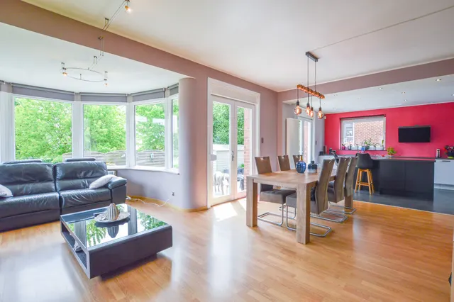 Maison unifamiliale à vendre à Montignies-sur-Sambre – 1/9