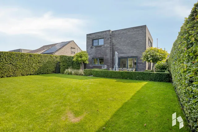 Huis te koop in Lommel – 1/10