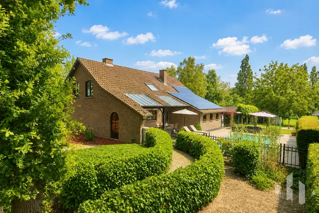 Huis te koop in Peer – 1/10