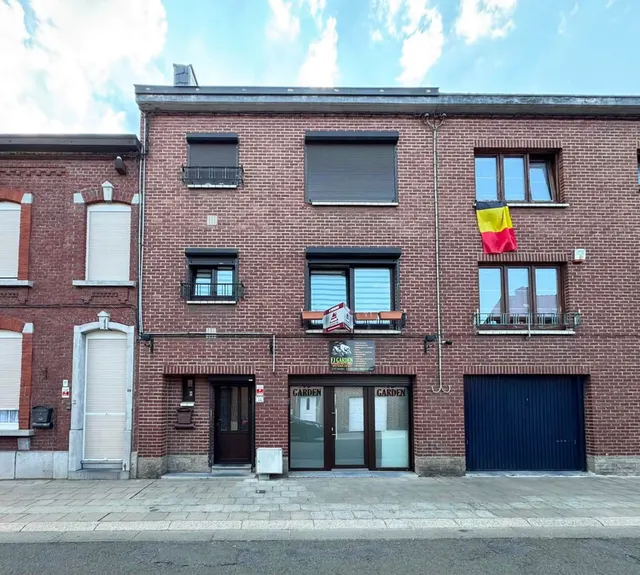 Maison Au Calme te koop in Marcinelle – 1/9