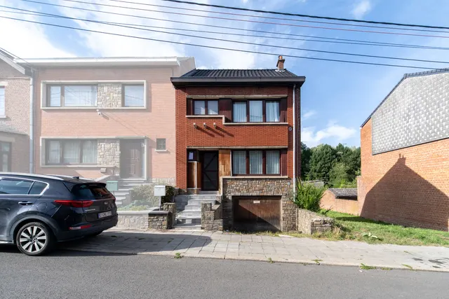 Huis te koop in Roux – 1/9