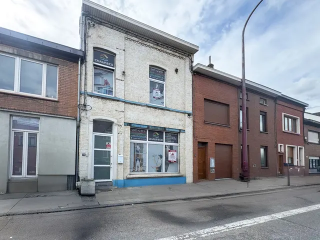 Huis te koop in Couillet – 1/9