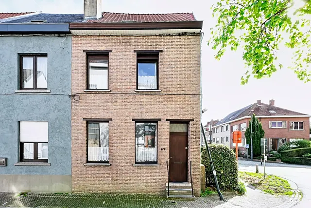 Huis te koop in Sint-Pieters-Leeuw – 1/10