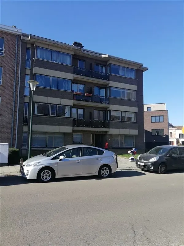 Appartement te koop in Ukkel – 1/10