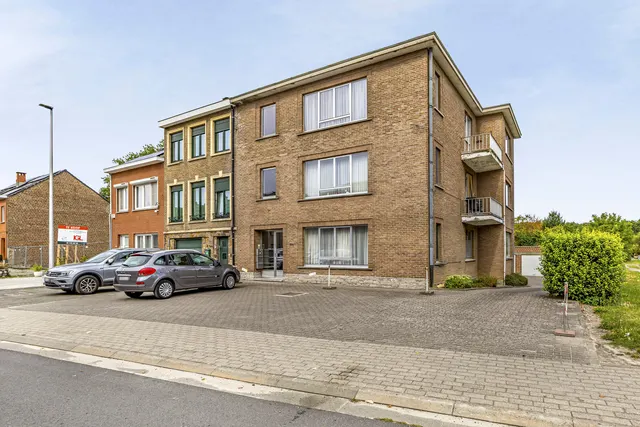 Appartement te koop in Sint-Pieters-Leeuw – 1/10