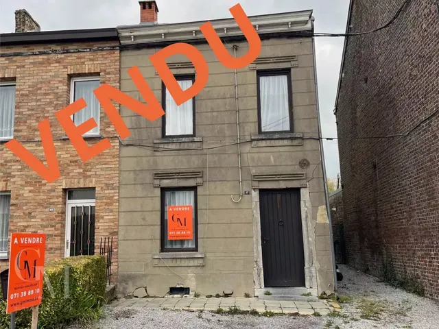 Huis te koop in Courcelles – 1/10
