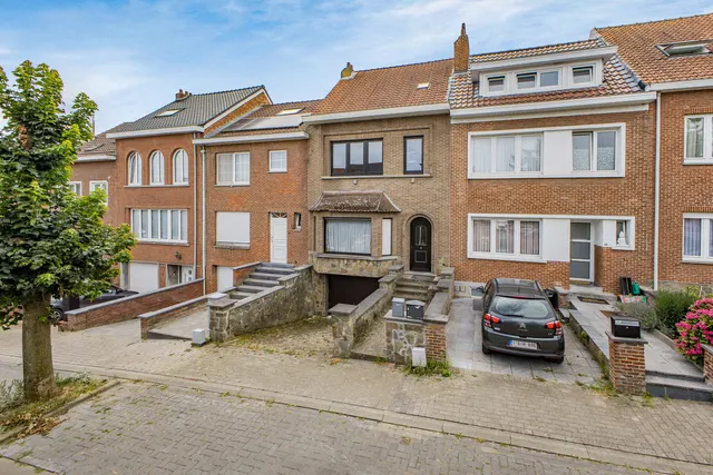 Maison à vendre à Sint-Pieters-Leeuw – 1/10
