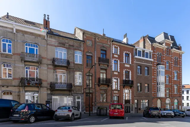 Huis te koop in Vorst – 1/10