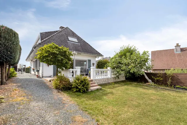 Villa à vendre à Sint-Pieters-Leeuw – 1/10