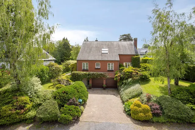 Villa for sale in Sint-Genesius-Rode – 1/10