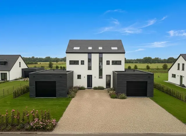 Villa te koop in Courcelles Trazegnies – 1/10