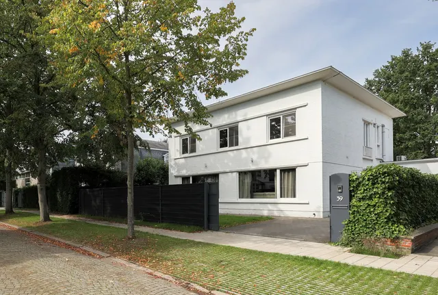 Villa te koop in Antwerpen – 1/10