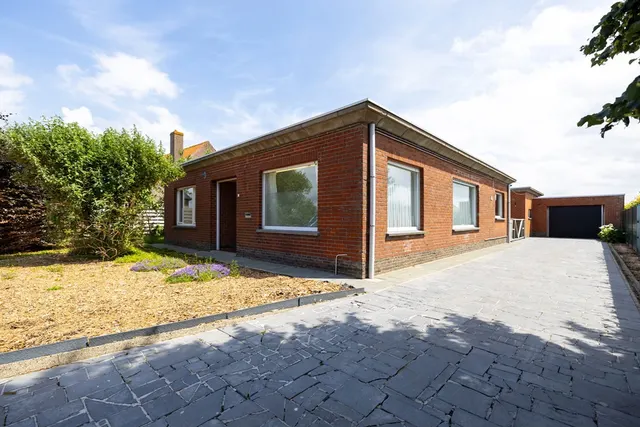 Huis te koop in Oostkamp – 1/10
