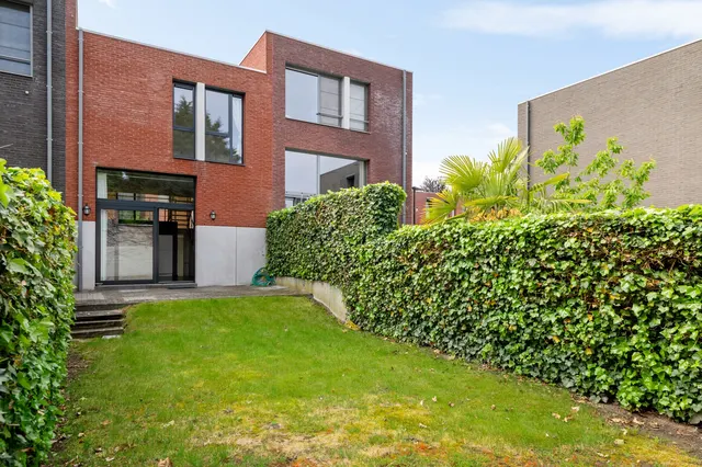 Huis à vendre à Mortsel – 1/10