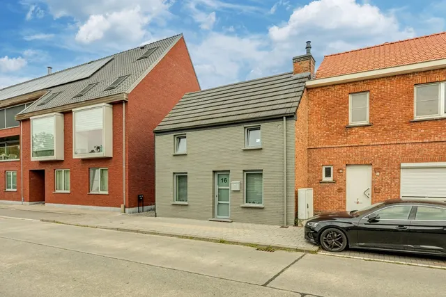 Huis te koop in Moerzeke – 1/10