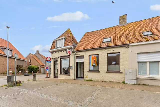 Huis te koop in Veurne – 1/10