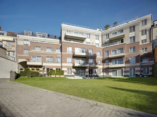 Appartement te huur in Etterbeek – 1/6