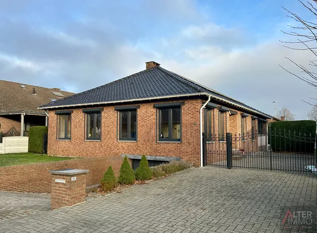 Eengezinswoning te koop in Peer – 1/10