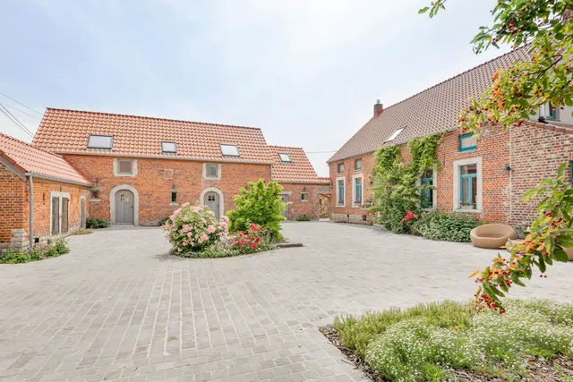 Villa à vendre à Beauvechain – 1/10