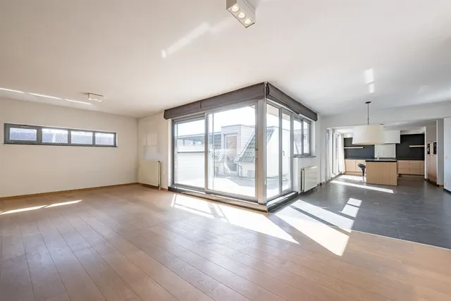 Appartement te koop in Borgerhout – 1/10