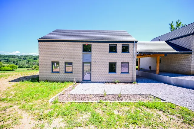 Huis te koop in Marchin – 1/10